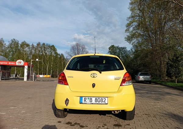 Toyota Yaris cena 12500 przebieg: 202153, rok produkcji 2009 z Mirsk małe 67